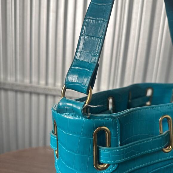 Turquoise emboss crocodile hobo large bag - Picture 7 of 7